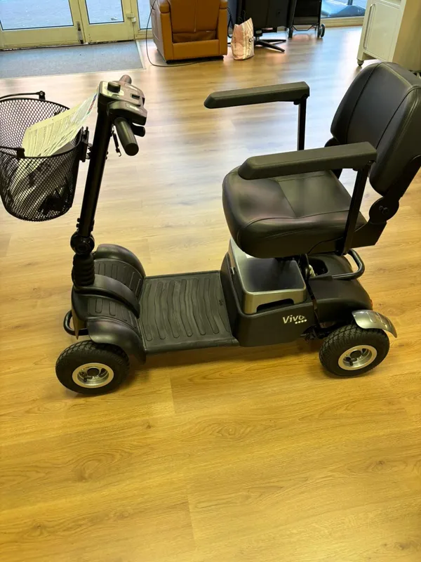 Scootmobiel Vivo - Premium skincare product